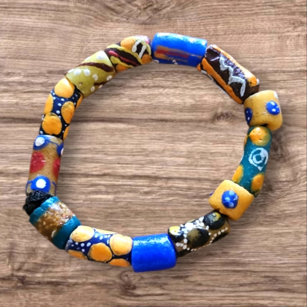 Unique Ethnic / African Beaded Stretchy  Bracelet.